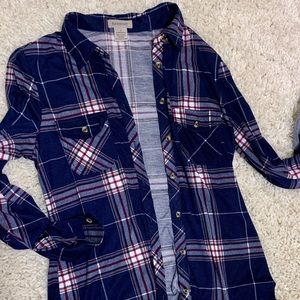 Plaid button-up